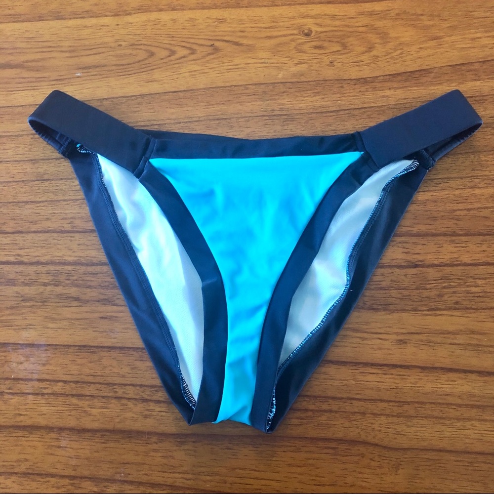 Sole East Bikini Bottoms Women’s Large